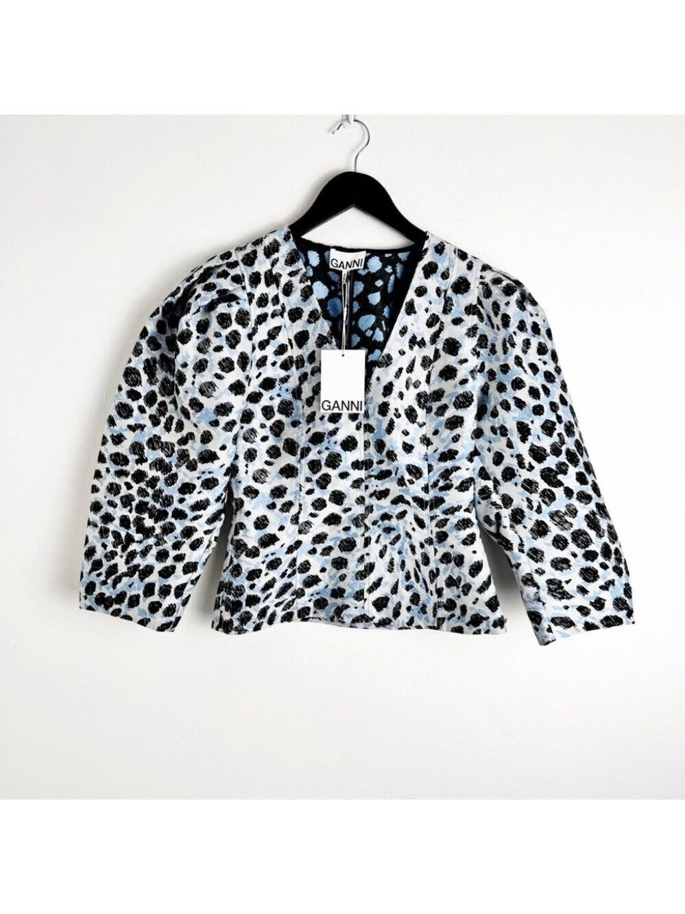NWT Ganni Crispy Jacquard V-Neck Blouse - Picture 4 of 8